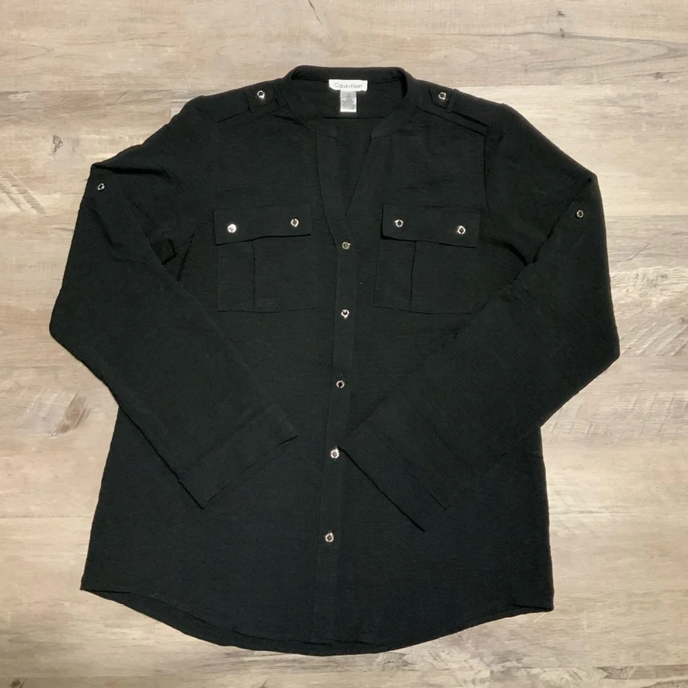(Bin 14) Calvin Klein, Black Button-Up Blouse w/ Pockets, Size M - Picture 1 of 4